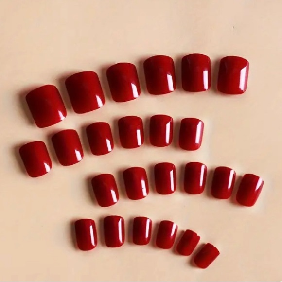 New Press on Nails Fake Fun & Fabulous Glue Pads & File Included - Picture 2 of 5